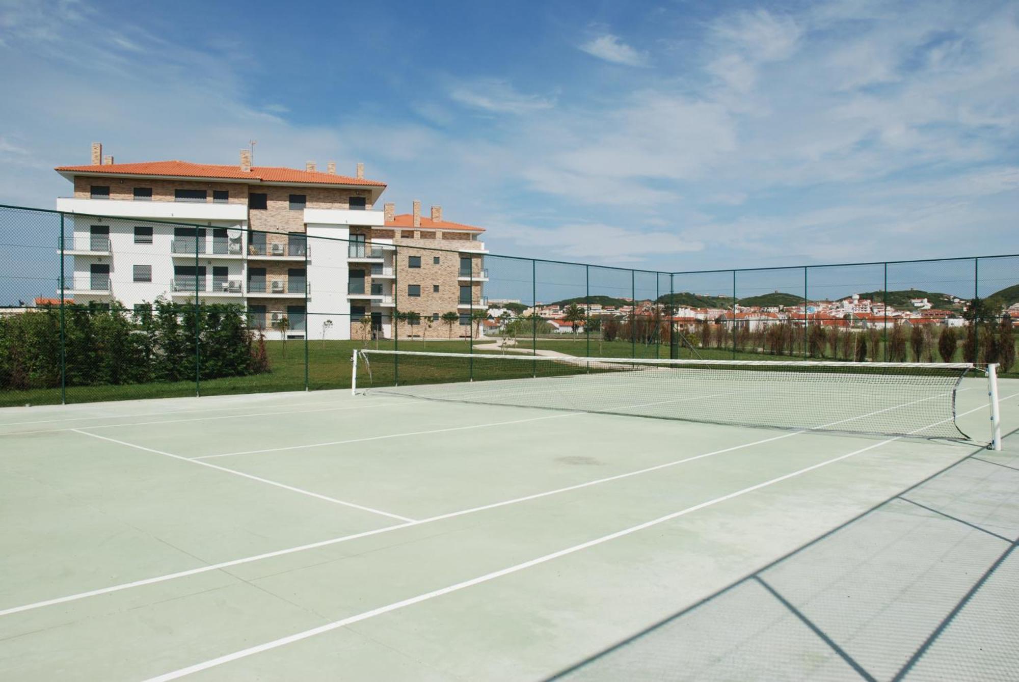 Pebble - 1 Bedroom Apartment Sleeps 5 With Pool & Tennis Court Сан-Мартинью-ду-Порту Экстерьер фото