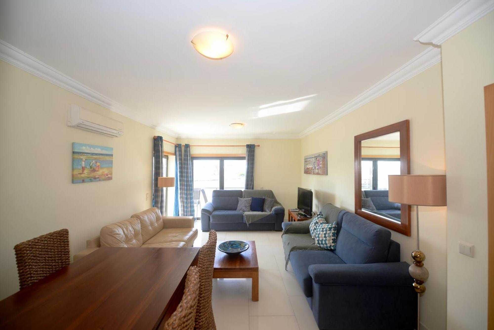 Pebble - 1 Bedroom Apartment Sleeps 5 With Pool & Tennis Court Сан-Мартинью-ду-Порту Экстерьер фото