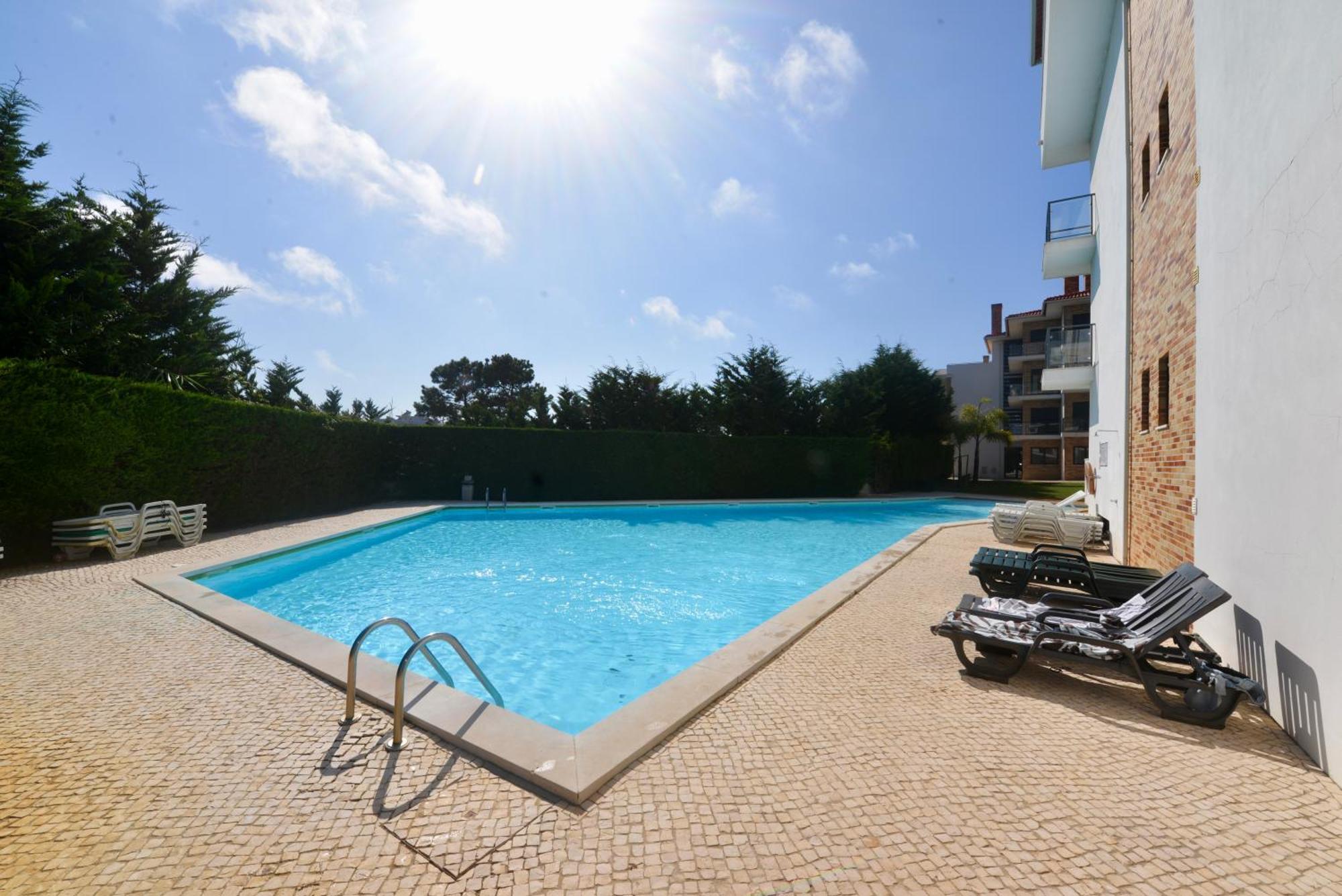 Pebble - 1 Bedroom Apartment Sleeps 5 With Pool & Tennis Court Сан-Мартинью-ду-Порту Экстерьер фото